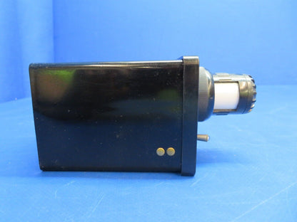 Pittsburgh Reflector Co. Type B-7 Cockpit Extension Lamp P/N D-346 (1022-744)
