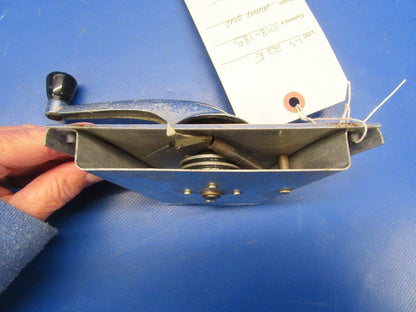 Piper PA-28-140 Cherokee Stabilator Trim Crank 464-023, 20908-000 (1018-185)