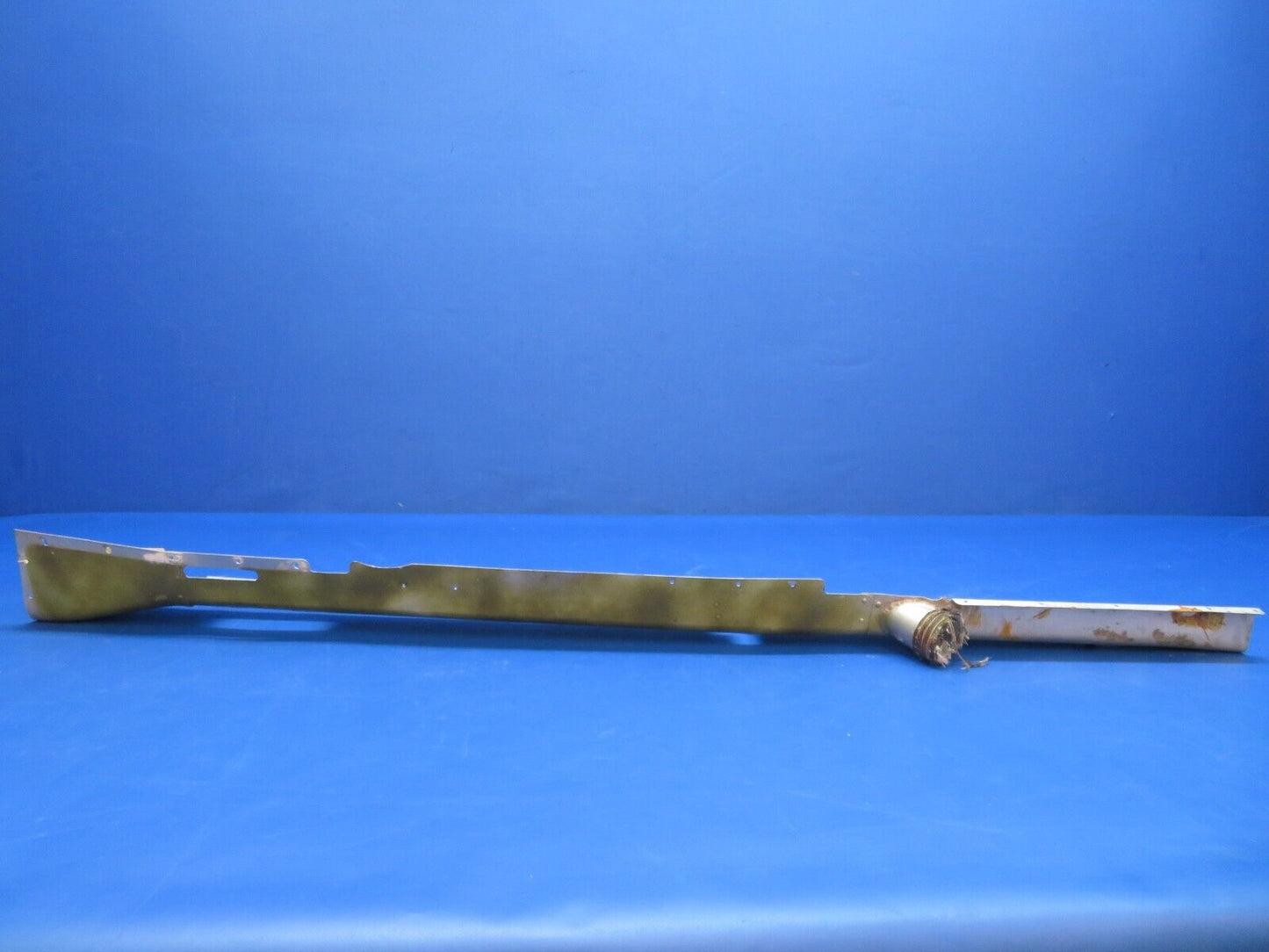 Piper PA-34-200T Seneca II RH Cabin Heat Duct Assy P/N 37161-01 (0223-937)
