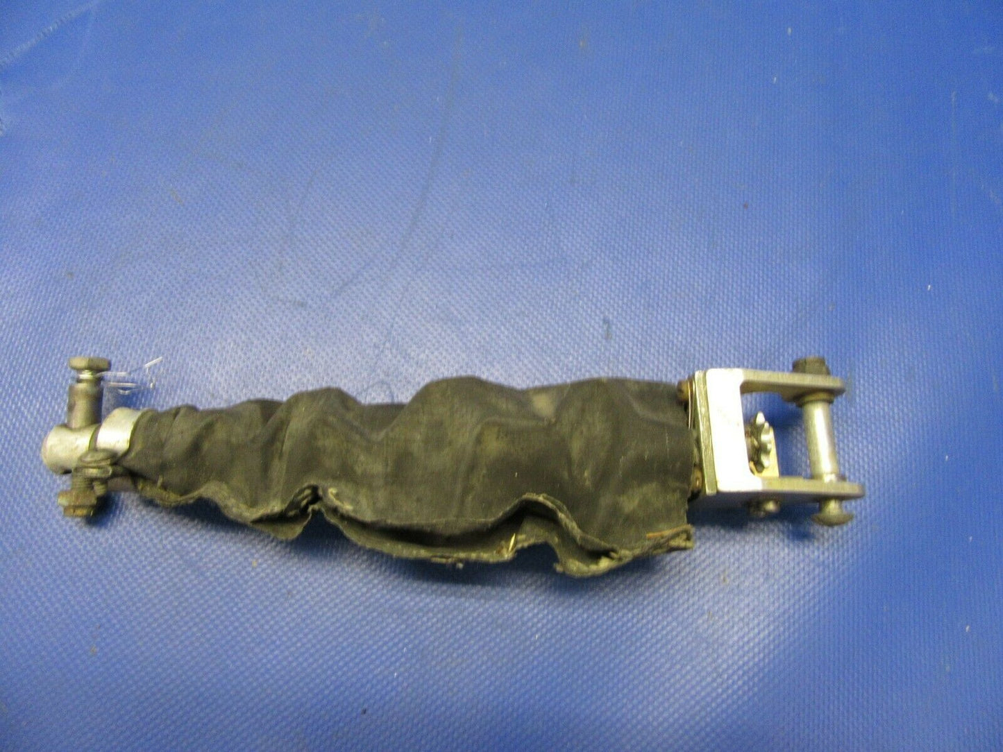 1956 Cessna 182 Actuator Stabilizer Jackscrew w/ Boot RH 0712500-2 (0721-440)