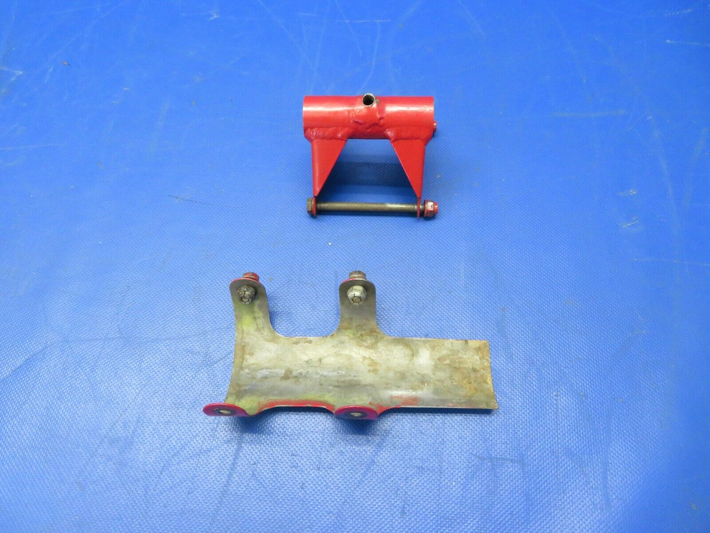 Brantly B2B Helicopter Bracket and Skid Plate Skid LH (0921-125)