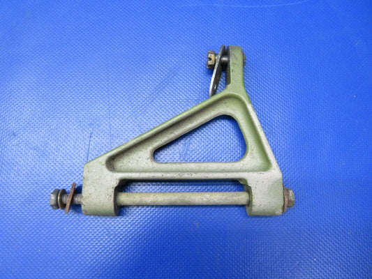 Beech 95-B55 Baron Arm Landing Gear Actuator P/N 45-815116-2 (0721-763)