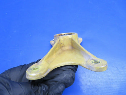 Piper PA-24-250 Comanche MLG Rear / AFT Attachment RH 20394-00 (0818-360)