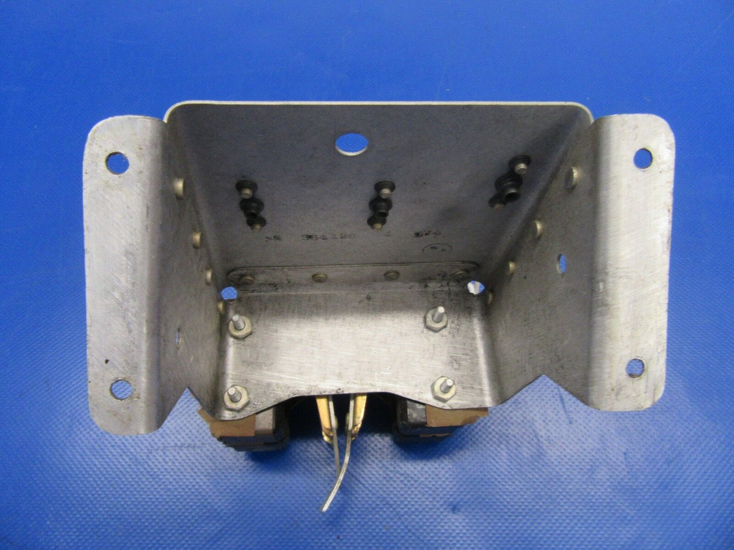 Beech Baron Landing Gear Limit Switch Assy P/N 95-364011 (1117-57)