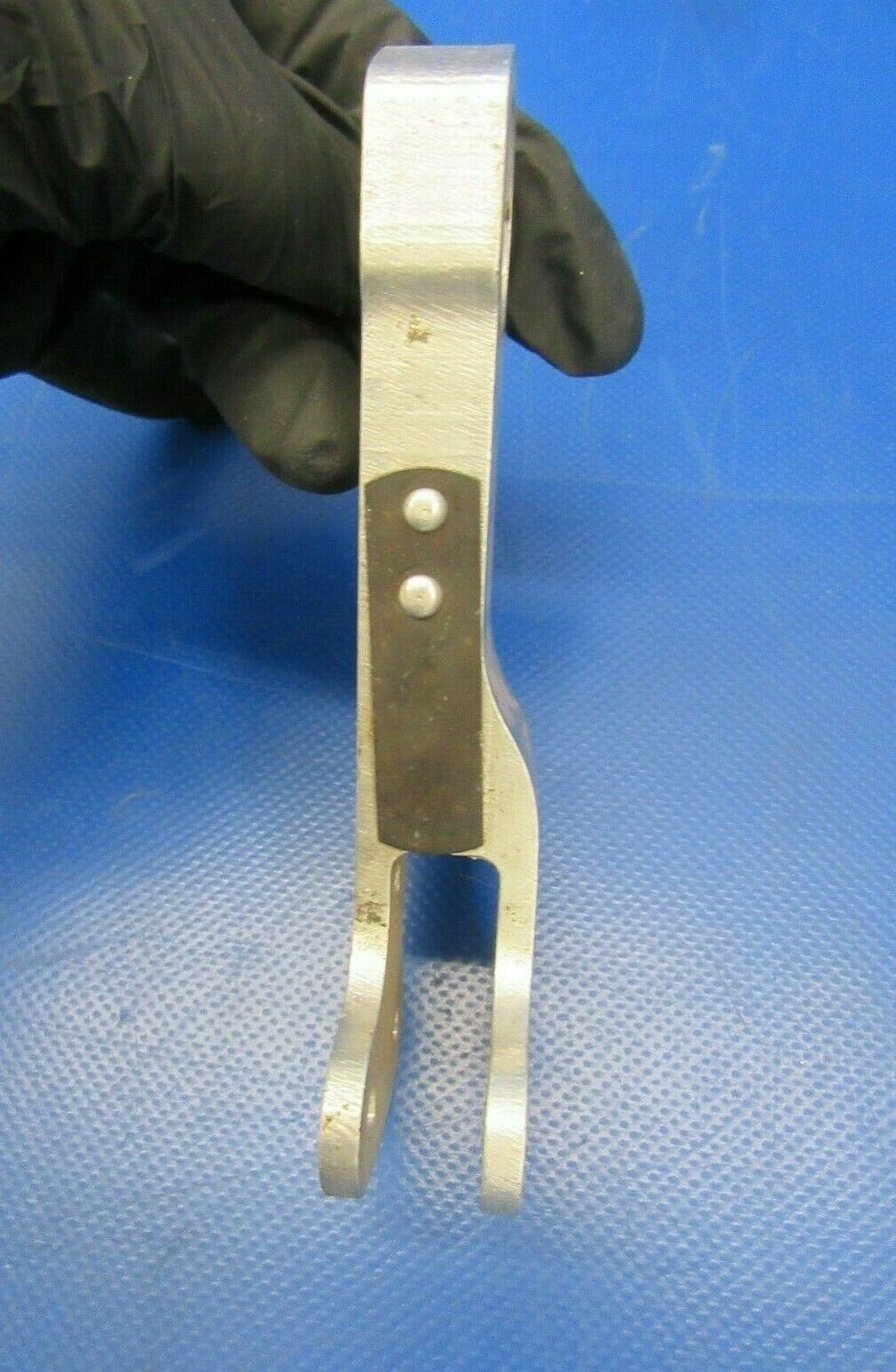 Piper Comanche / Twin Arm Assy Landing Gear Retract RH 25137-000 (0419-275)