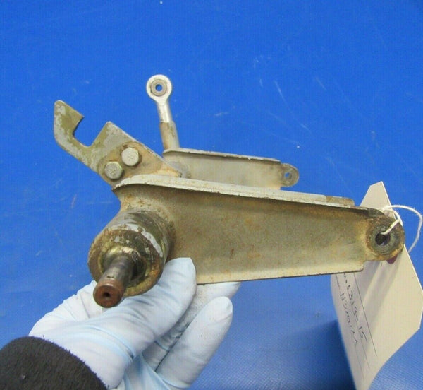 Cessna 310 / 310R Torque Tube Assy Uplock Nose Gear 0813300-200 (0319-15)