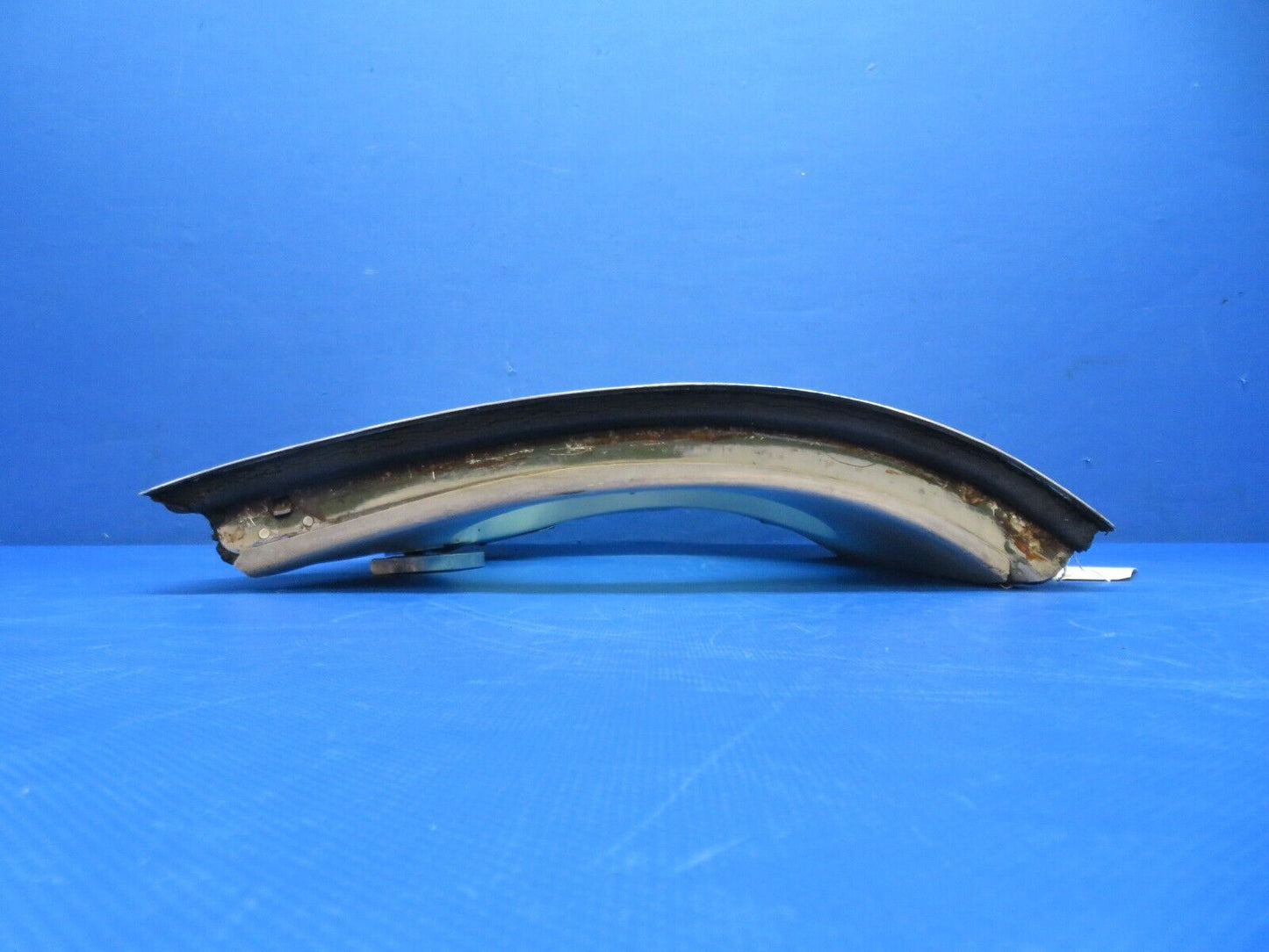 Cessna 401 / 401A Upper Cabin Door Assy P/N 5011190-14 (1223-382)