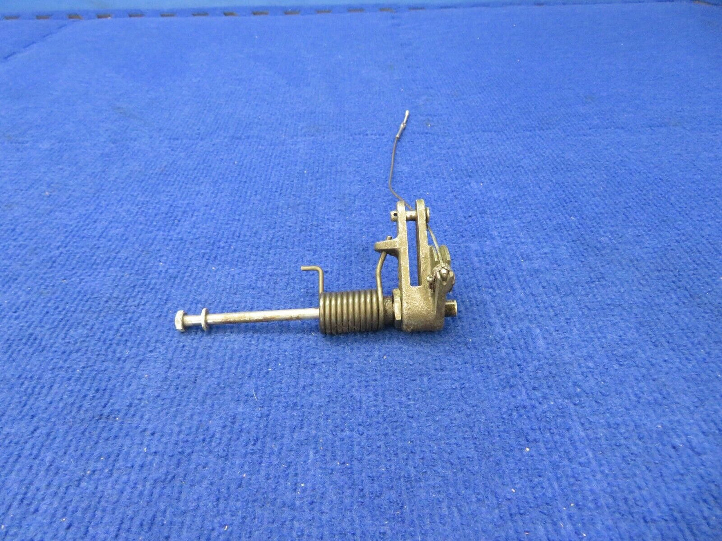1956 Cessna 310 Torsional Actuator Cabin Step P/N 0811595-1 (0422-461)