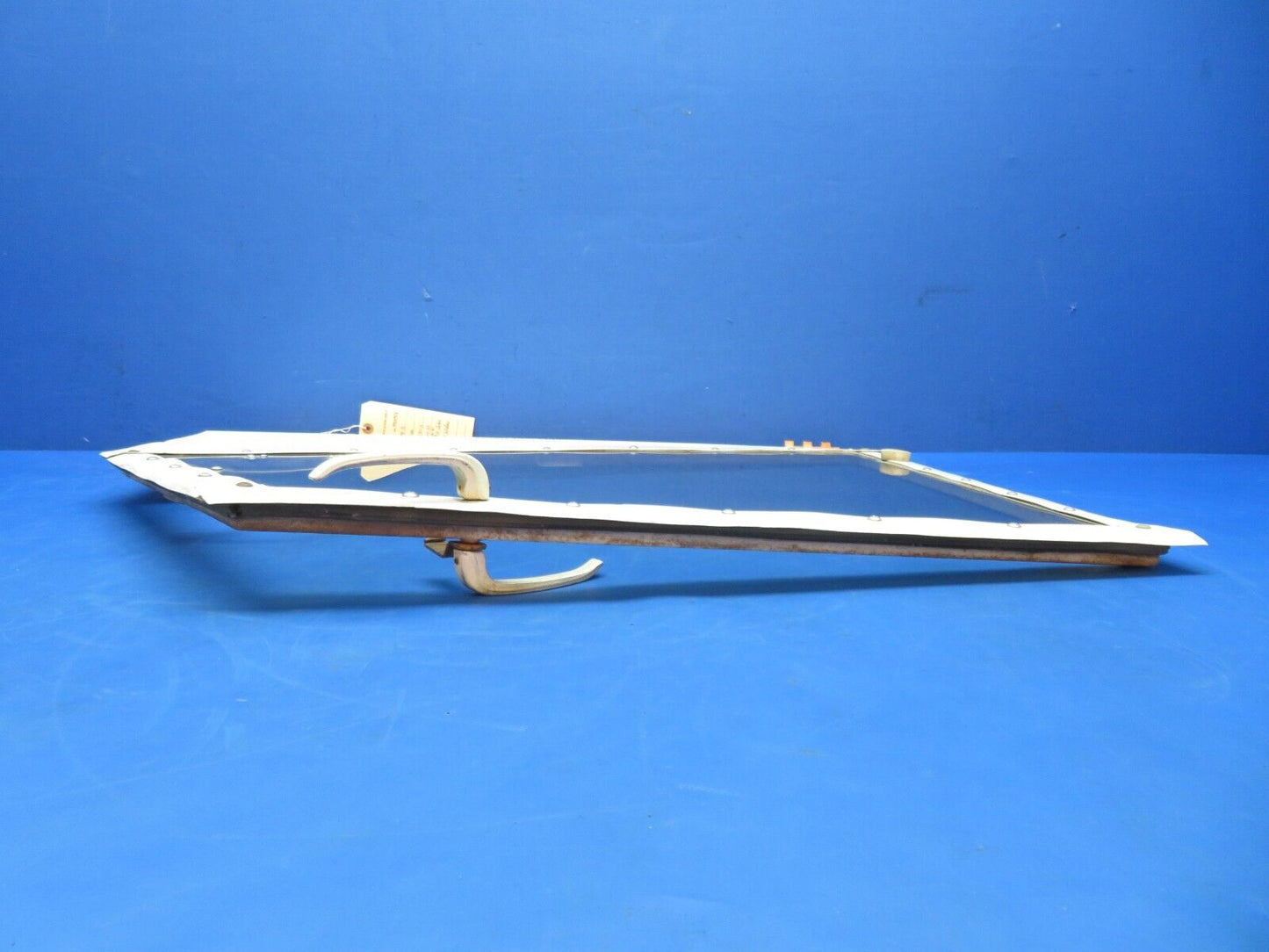 Cessna 188B AGpickup RH Cabin Door w/ Vent Window P/N 1610004-32 (0723-548)