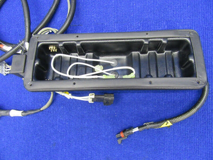 Cirrus SR-22 Battery #2 Enclosure w/ Relay P/N 14218-001, 14270-004 (0122-352)