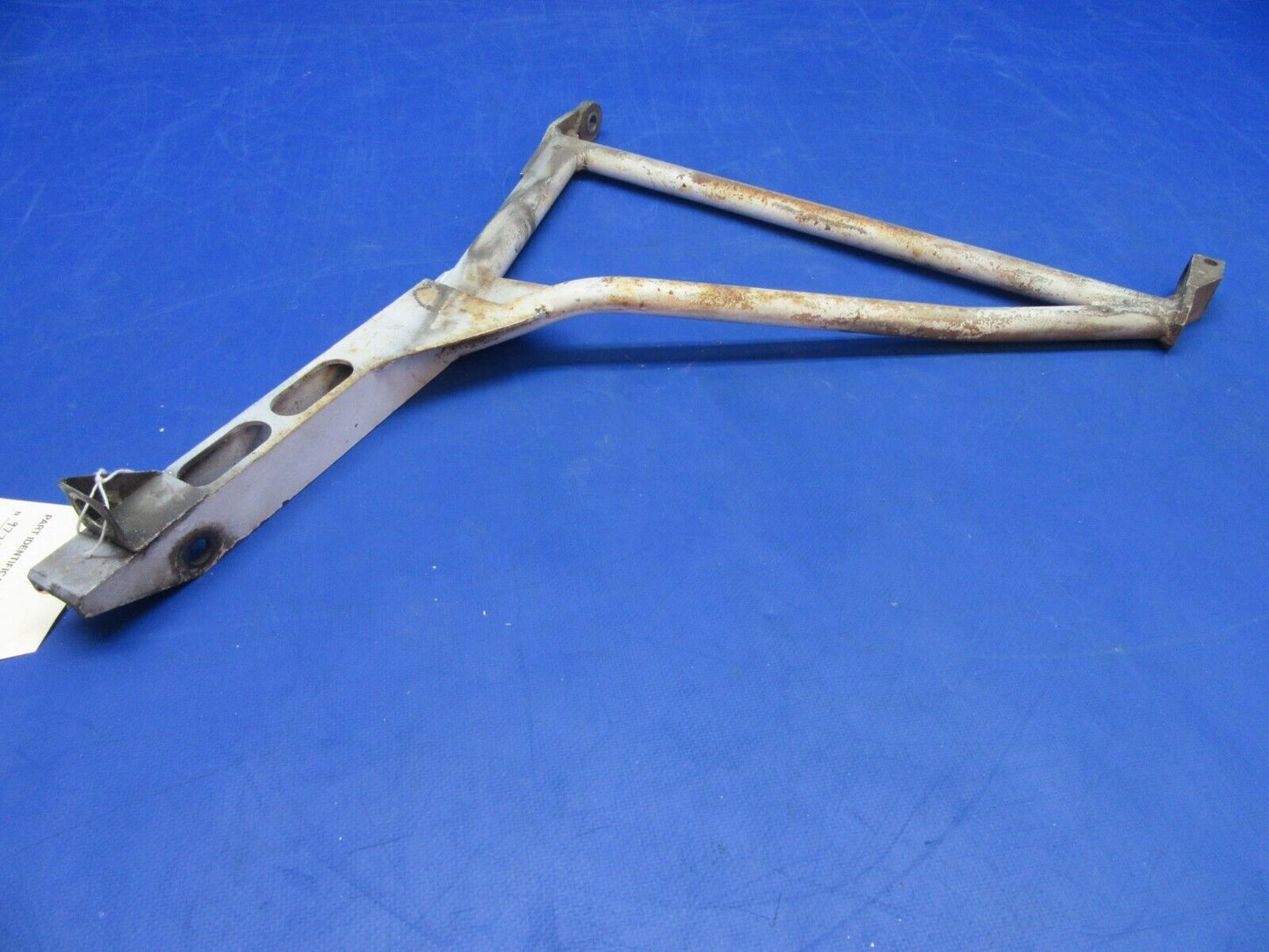 Beech 24 Series RH Main Gear Retract Brace P/N 169-810027-2 (0923-18)