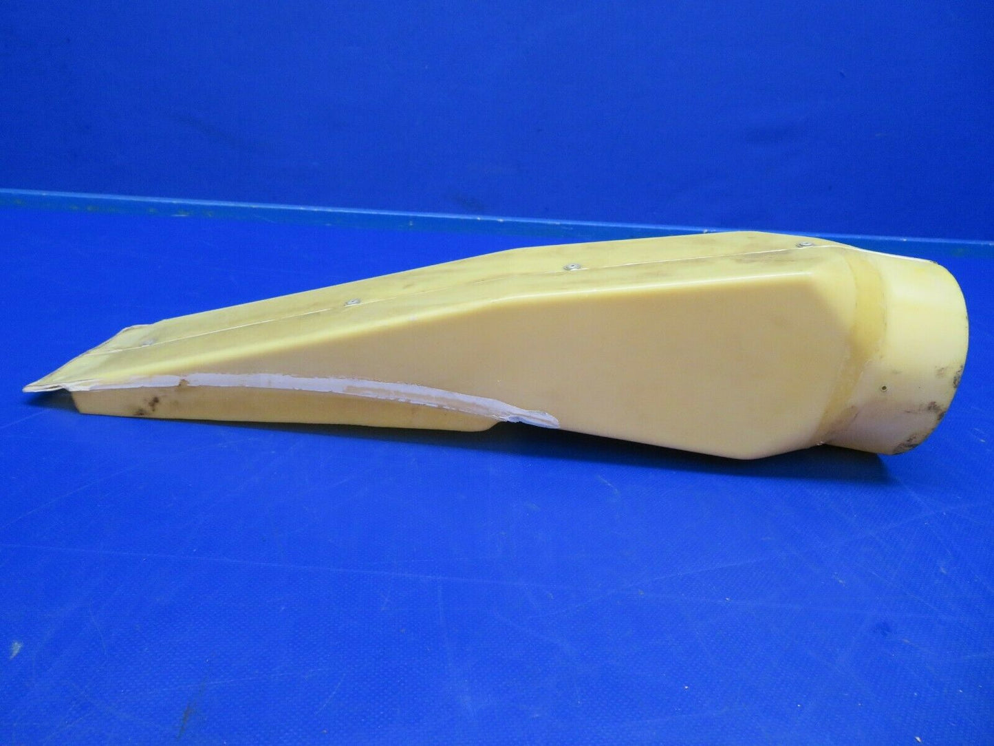 Piper PA-32RT Bulkhead Ventilation Interconnect & Duct P/N 79192-00 (0620-334)