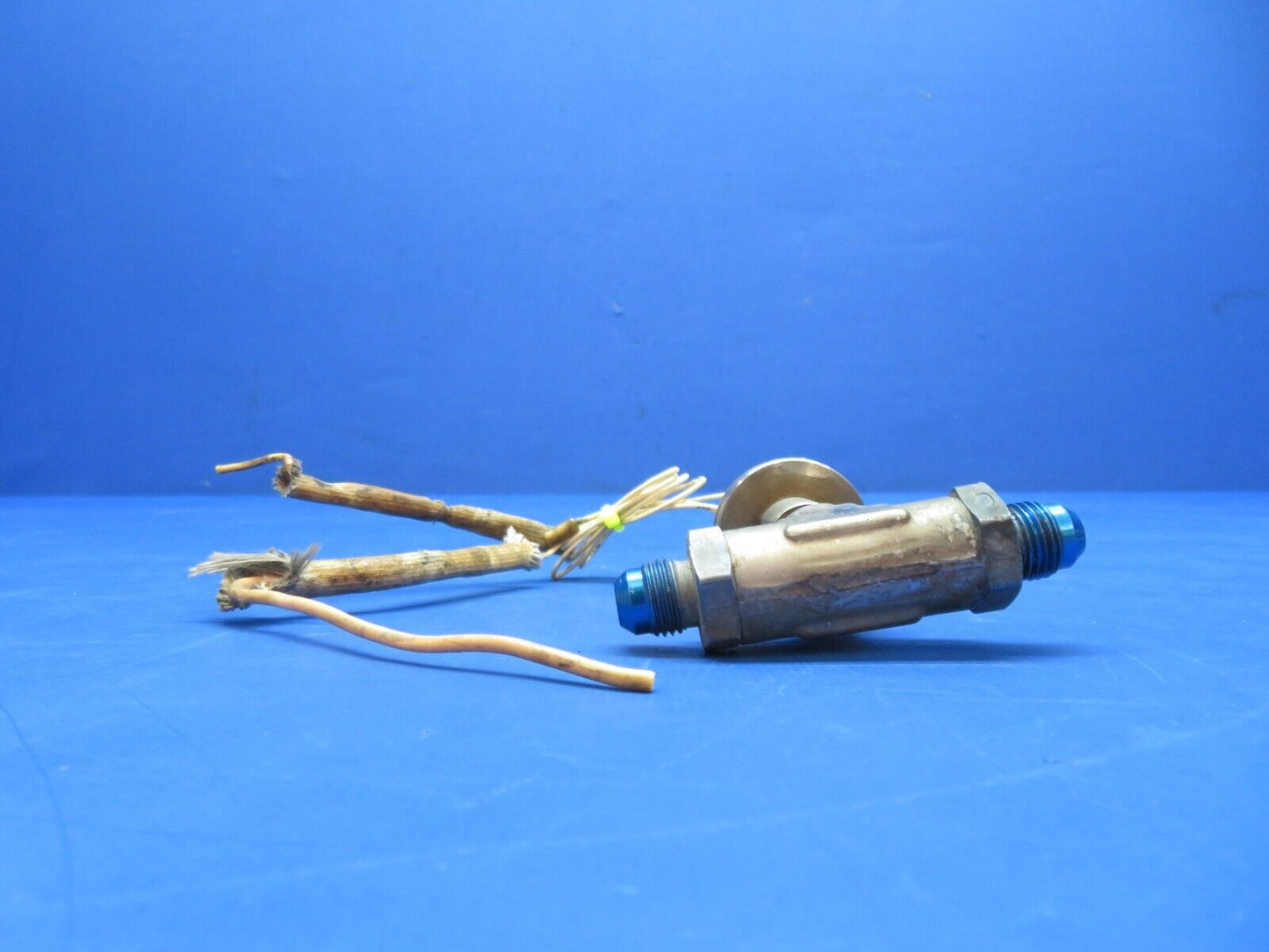 Cessna 310 / 310Q Fuel Pressure Switch P/N 9910058-1 (0923-316)