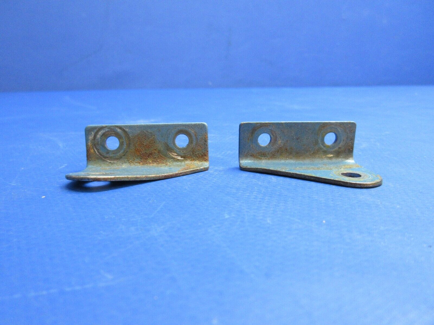 Cessna 172 / 172H Fitting Seat Belt LH And RH P/N 0510205-3 & -4 (1023-1022)