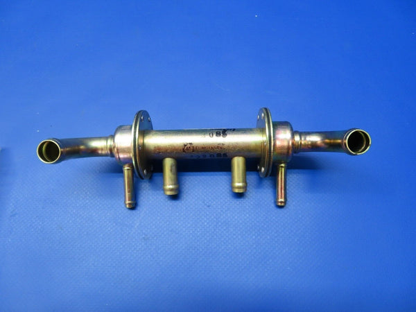 Airborne Vacuum Manifold P/N 1H5-4 NOS (0922-395)