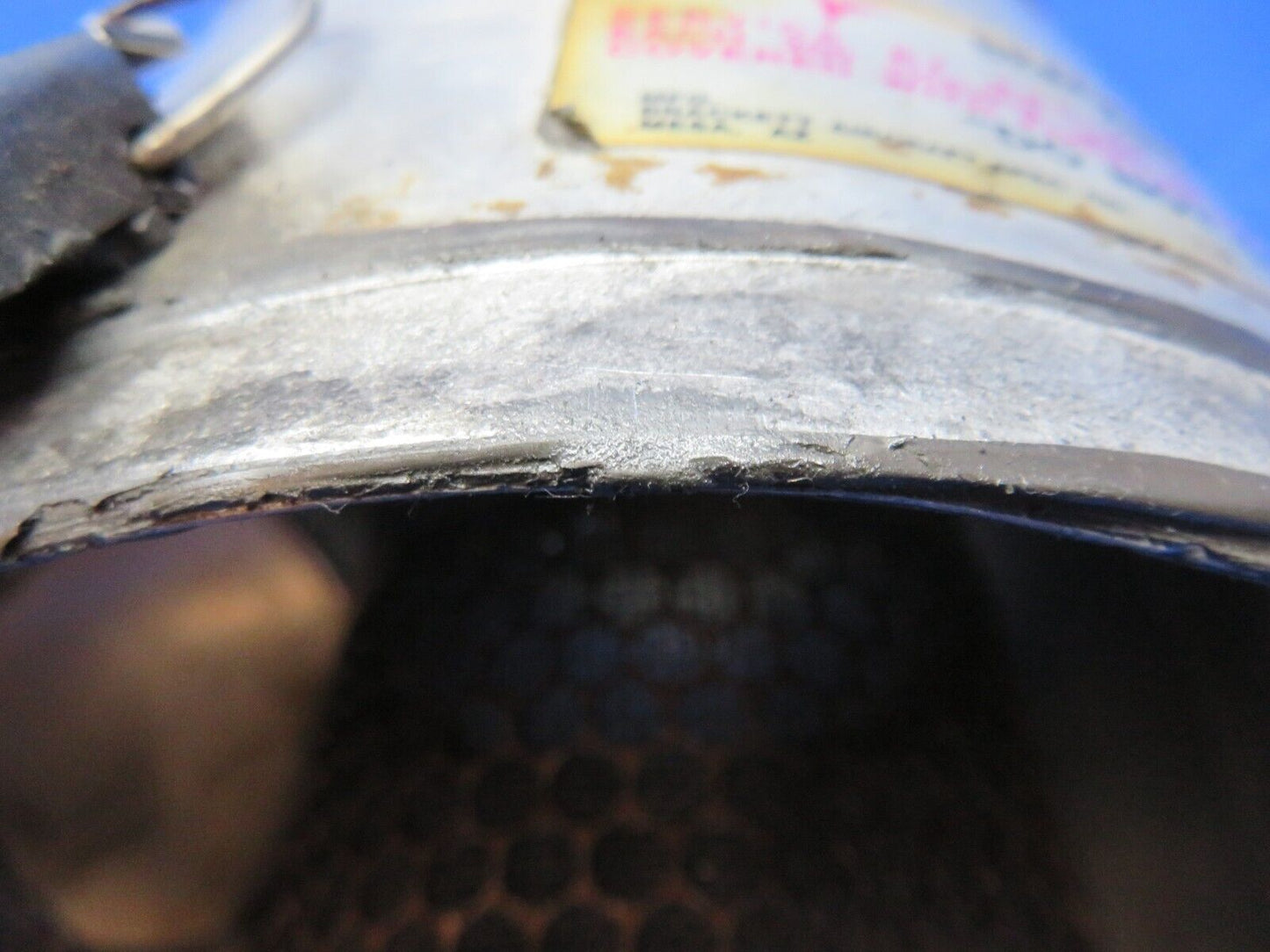 Cessna 401 / 401A LH Air Induction Canister Assy w/ Cap PN 0850344-57 (0124-119)