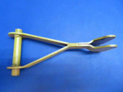 Lake LA-4-200 Idler Assy Rudder P/N 2-7138-1 (1222-953)