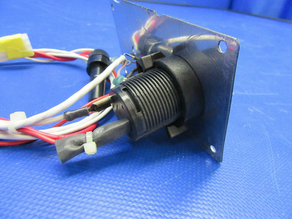 Cessna T210N Power Supply Port & Jack 24 Volts (0621-576)