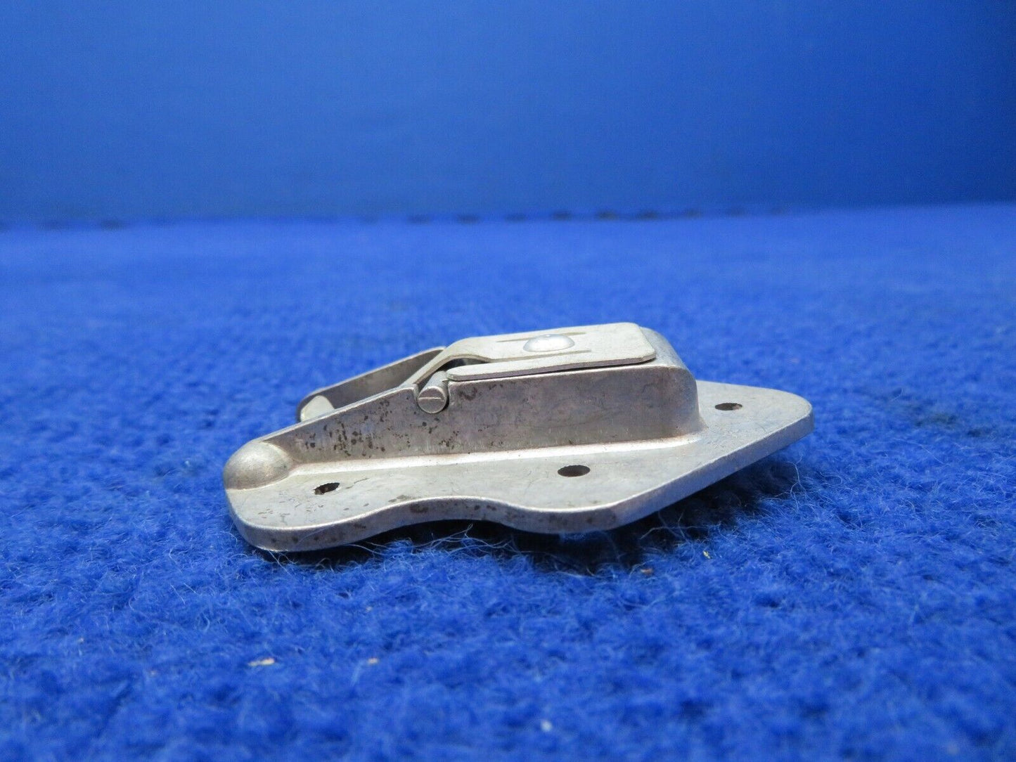 Piper Latch Assy P/N 4138116 NOS (0822-543)
