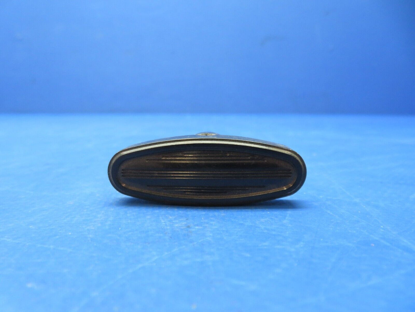 Beech Knob P/N 6307-131 LOT OF 2 NOS (1023-193)