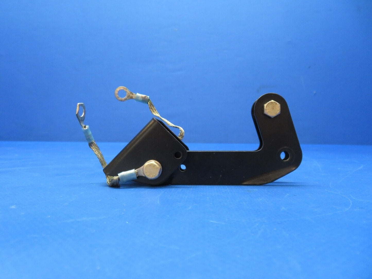Diamond DA-42 Aileron Transfer Lever w/ Bracket P/N DA4-2713-20-00 (0623-424)