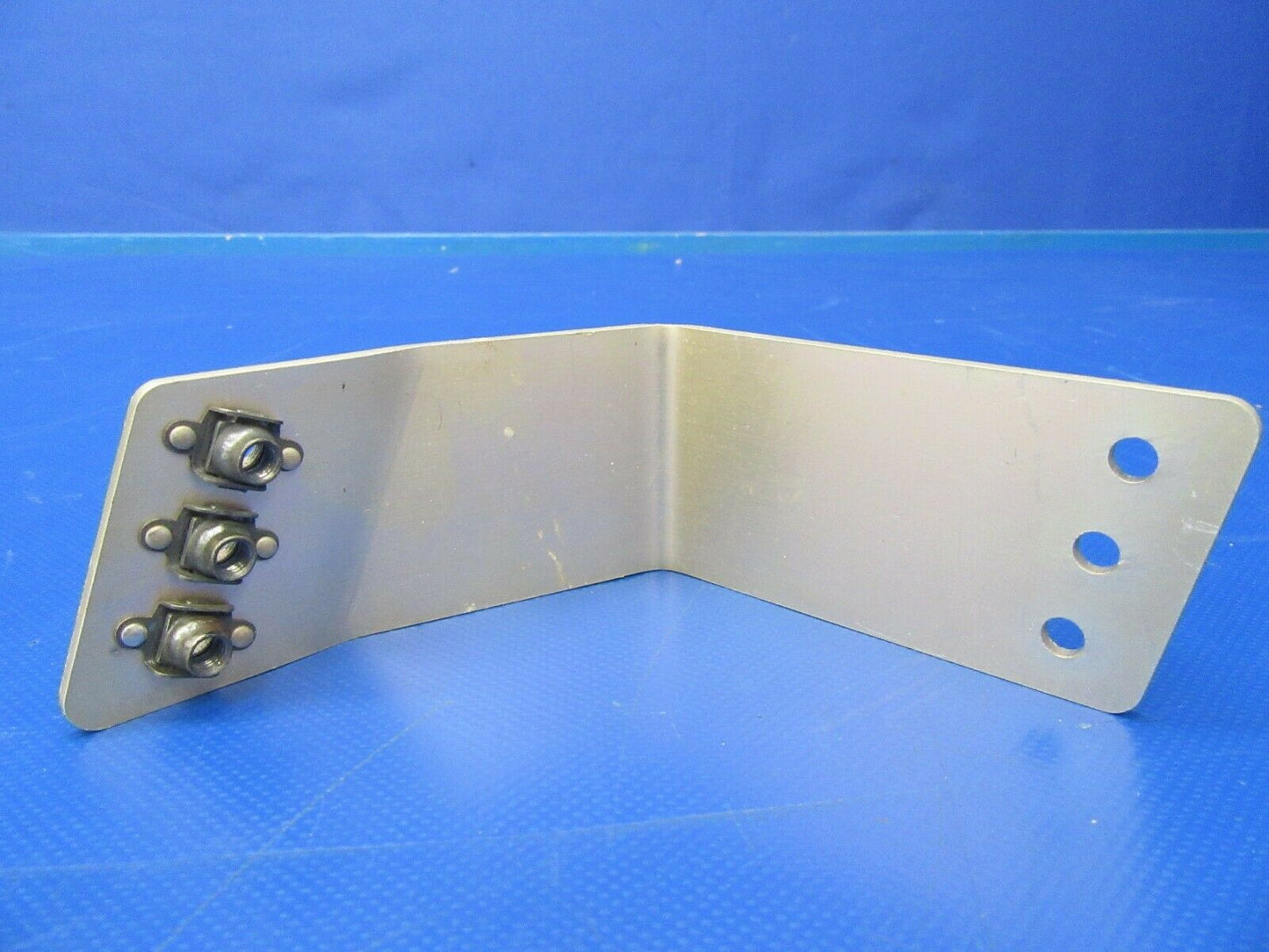 Diamond DA40-180 Seat Bracket Rear LH DA4-2521-64-00 (0319-96)
