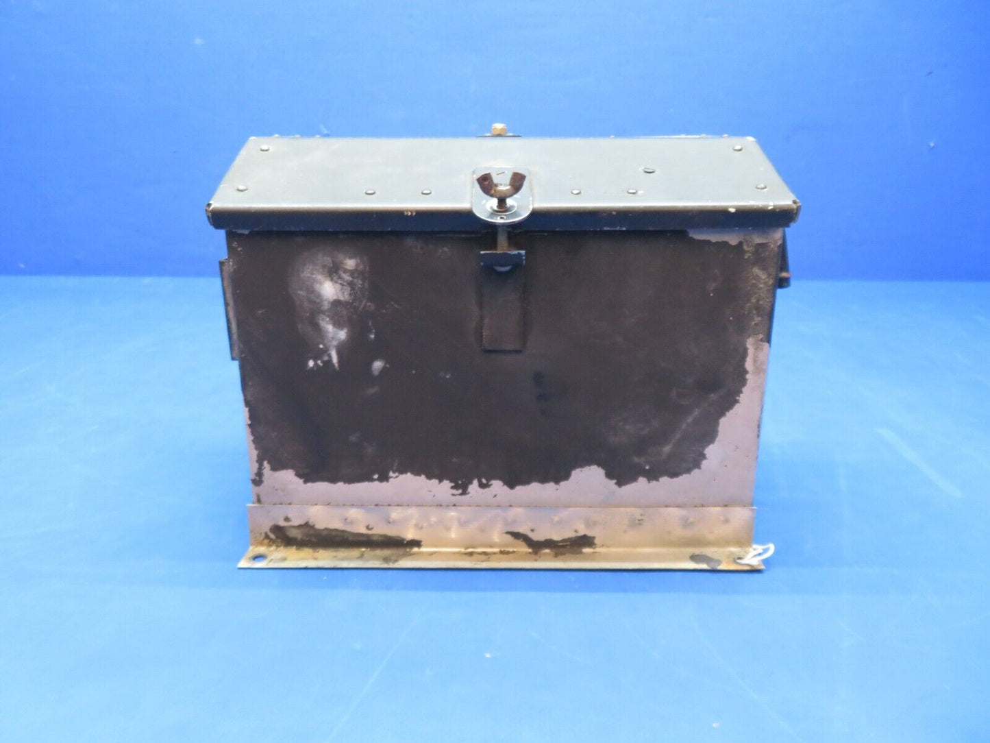 Piper PA-28-140 Battery Box Assy w/ Lid P/N 63888-00 (1123-161)