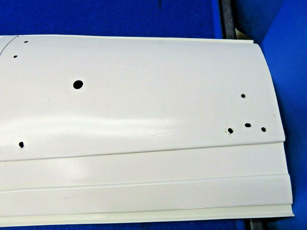 Beech 58 Baron Window Molding Assy LH Long Cabin P/N 106-530065-39 (0422-07)