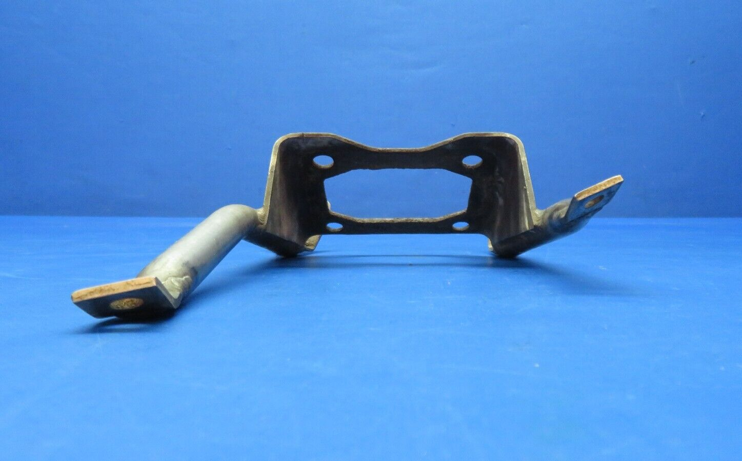 Cessna 401 LH Support Assy Turbocharger P/N 0851138-4 (0523-207)