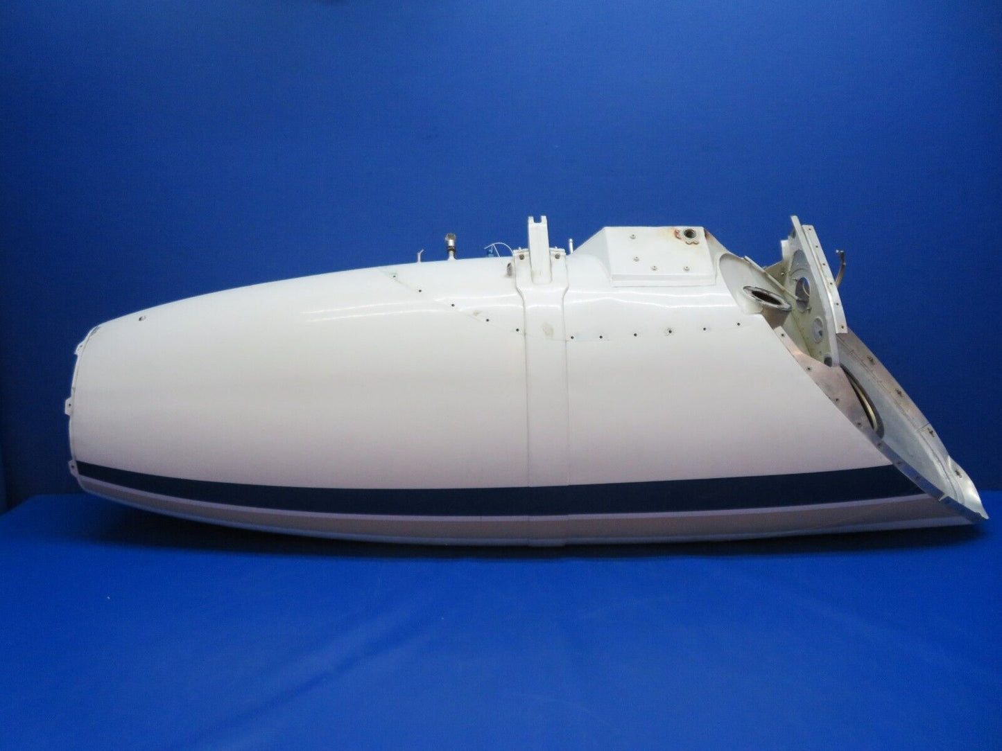 Cessna 401 / 401A RH Tip Tank Assy & AFT Fairing P/N 5023001-200 (0124-218)