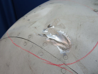 Damaged Cessna 182D / 182 LWR Cowl Assy P/N 0752031-28 (0923-581)