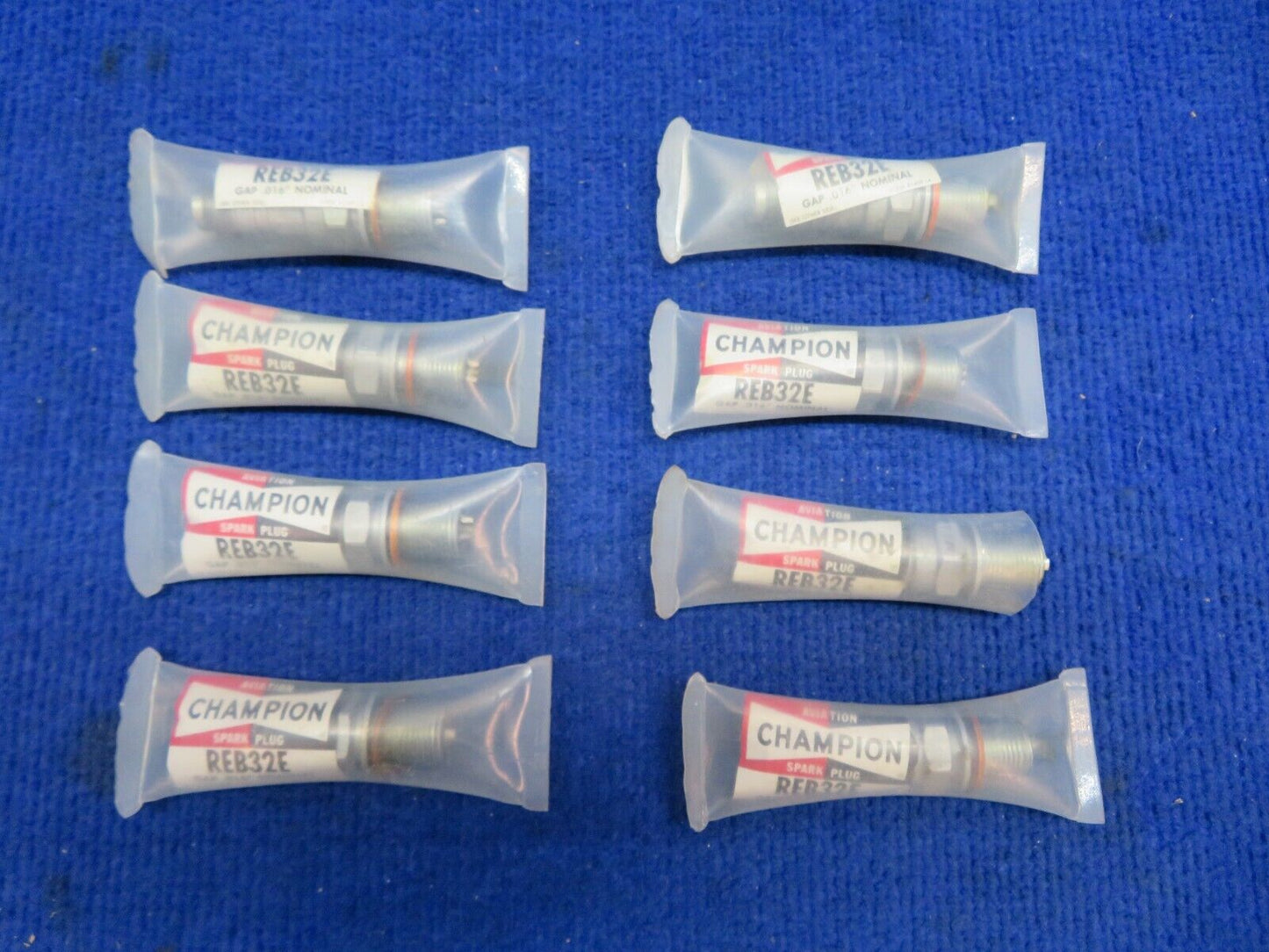 Champion Spark Plugs P/N REB32E LOT OF 8 NOS (0822-440)