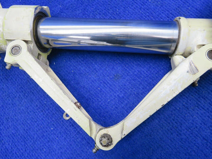 Beech 58 Baron Main Gear RH P/N 95-810002-36 (0422-01)