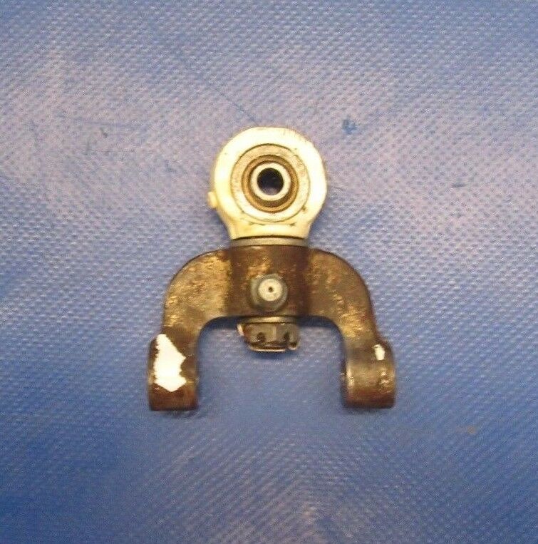 Beech Baron Yoke Assy Nose Gear Steering P/N 35-825007 (1117-134)