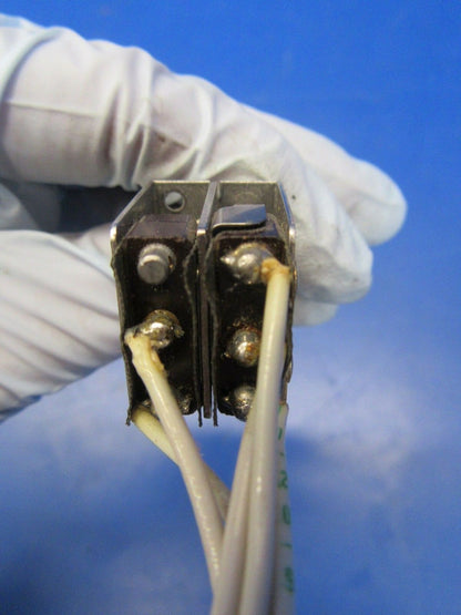 Beech Baron 58P Micro Switch P/N 13A71 (0818-300)
