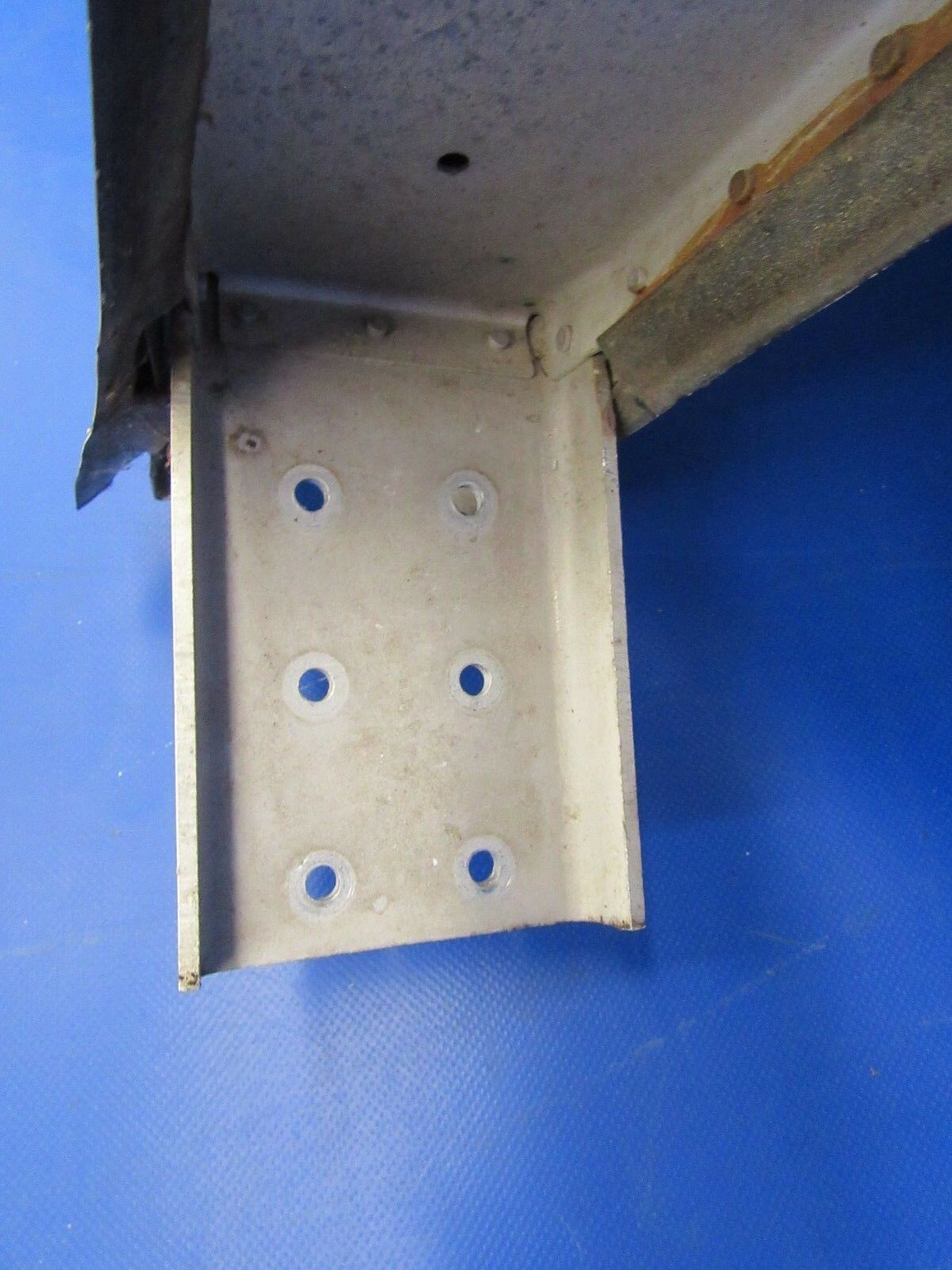 Beech Debonair Vertical Stabilizer P/N 33-640000-611 (0918-327)