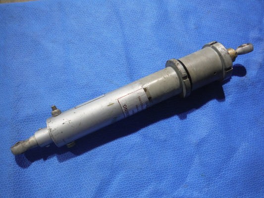 T-28 Trojan Actuator  P/N S6142-66604-15  (0915-38)