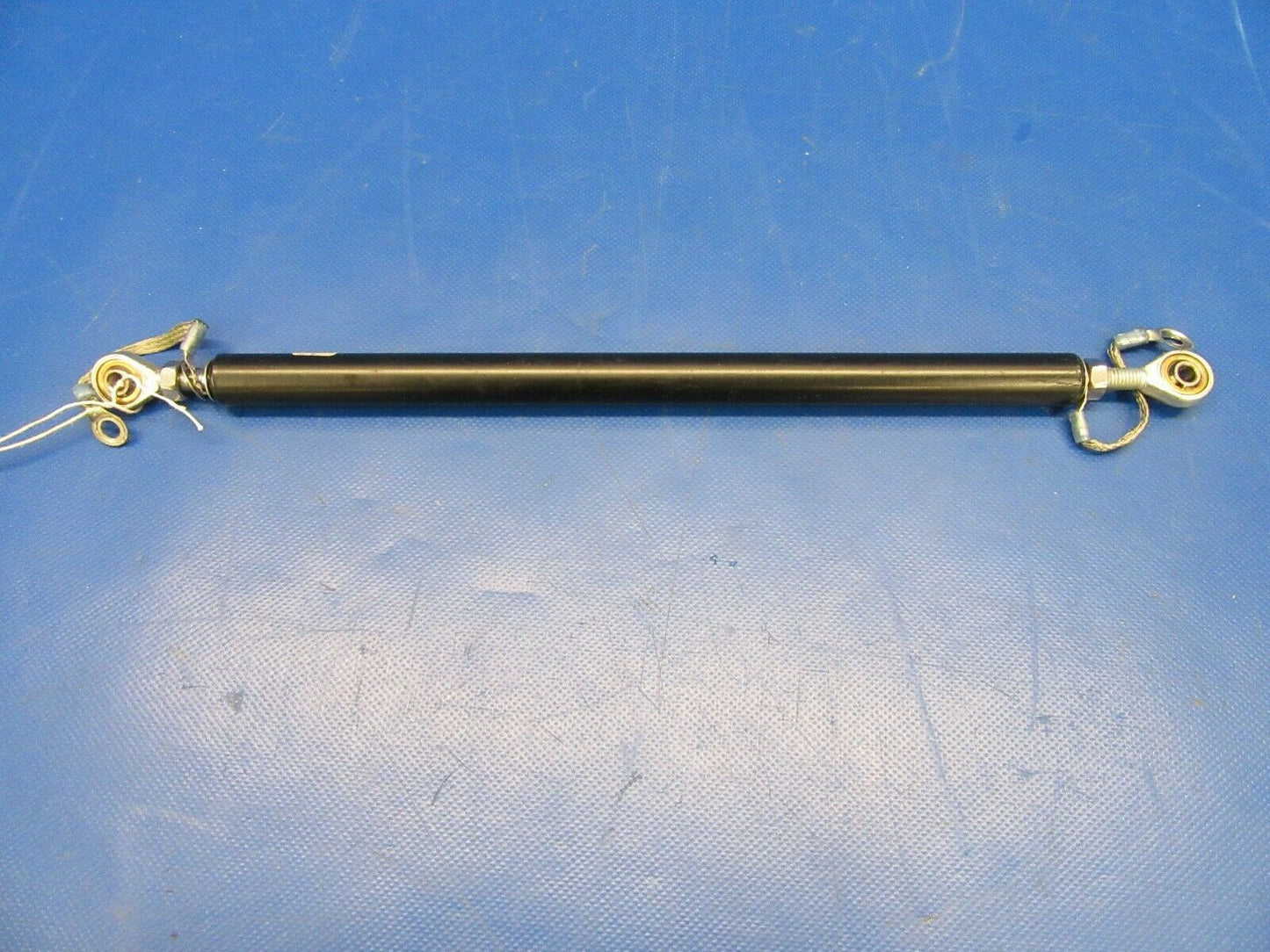 Diamond DA40-180 Aileron Control Rod P/N PR1-18X0.5-8-0295 (0319-181)