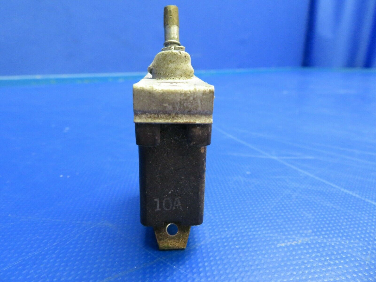 Beech G35 Bonanza Toggle Switches LOT OF 6 P/N 8731K3 (0620-361)