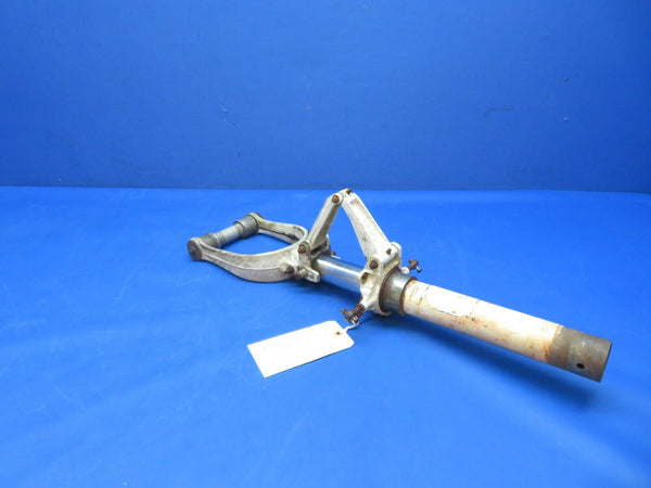 Cessna 150 / 150L Nose Gear Strut Assy w/ Axle  P/N 0442504-13 (0823-696)