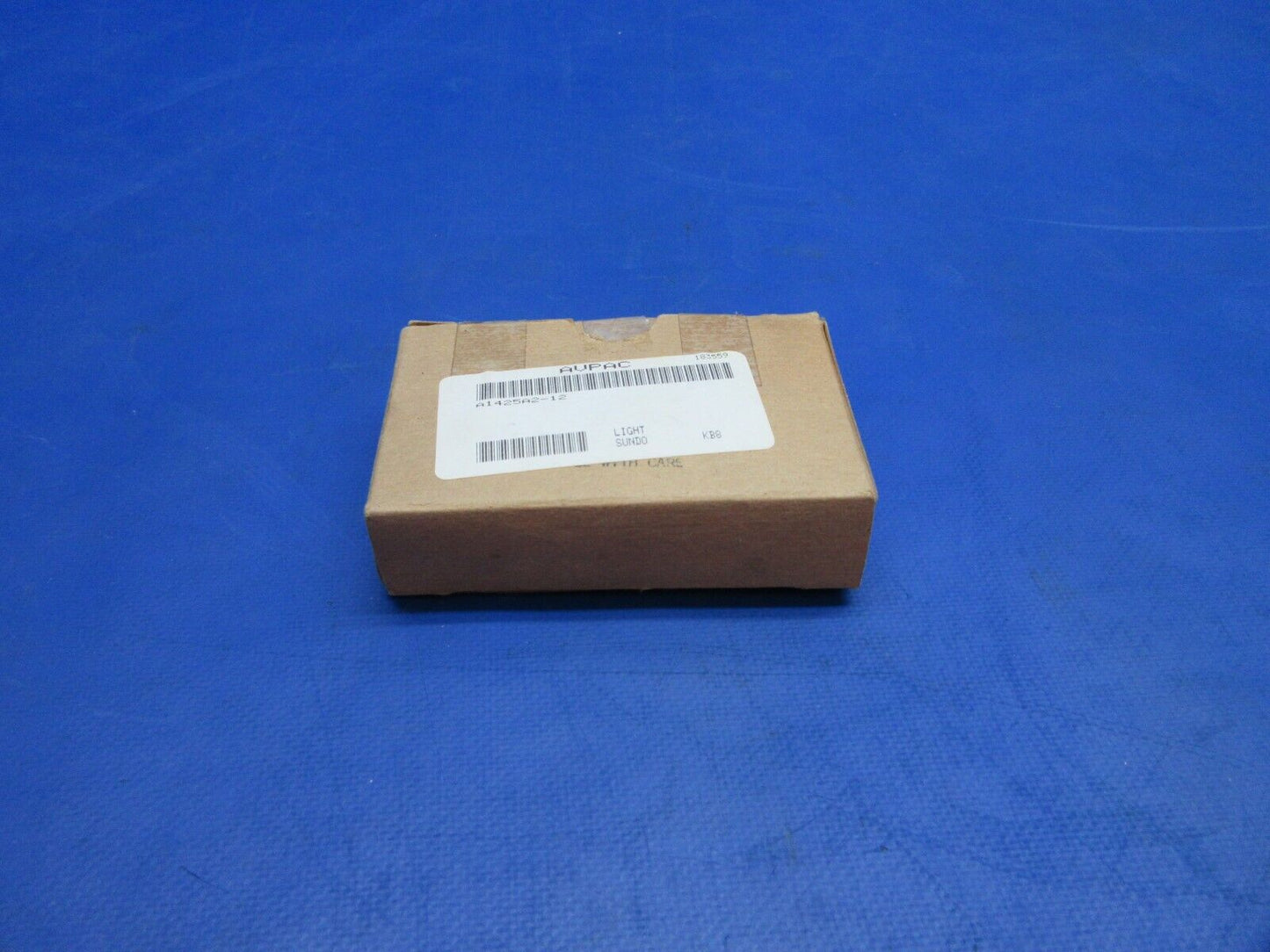 Grimes Spotlight P/N A1425A2-12 NOS (1123-766)