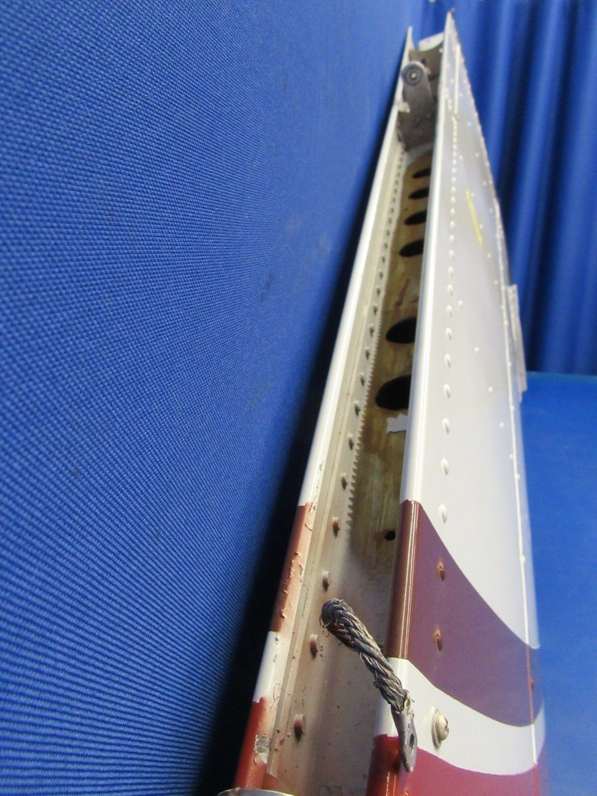 Beech Debonair Vertical Stabilizer P/N 33-640000-611 (0918-327)