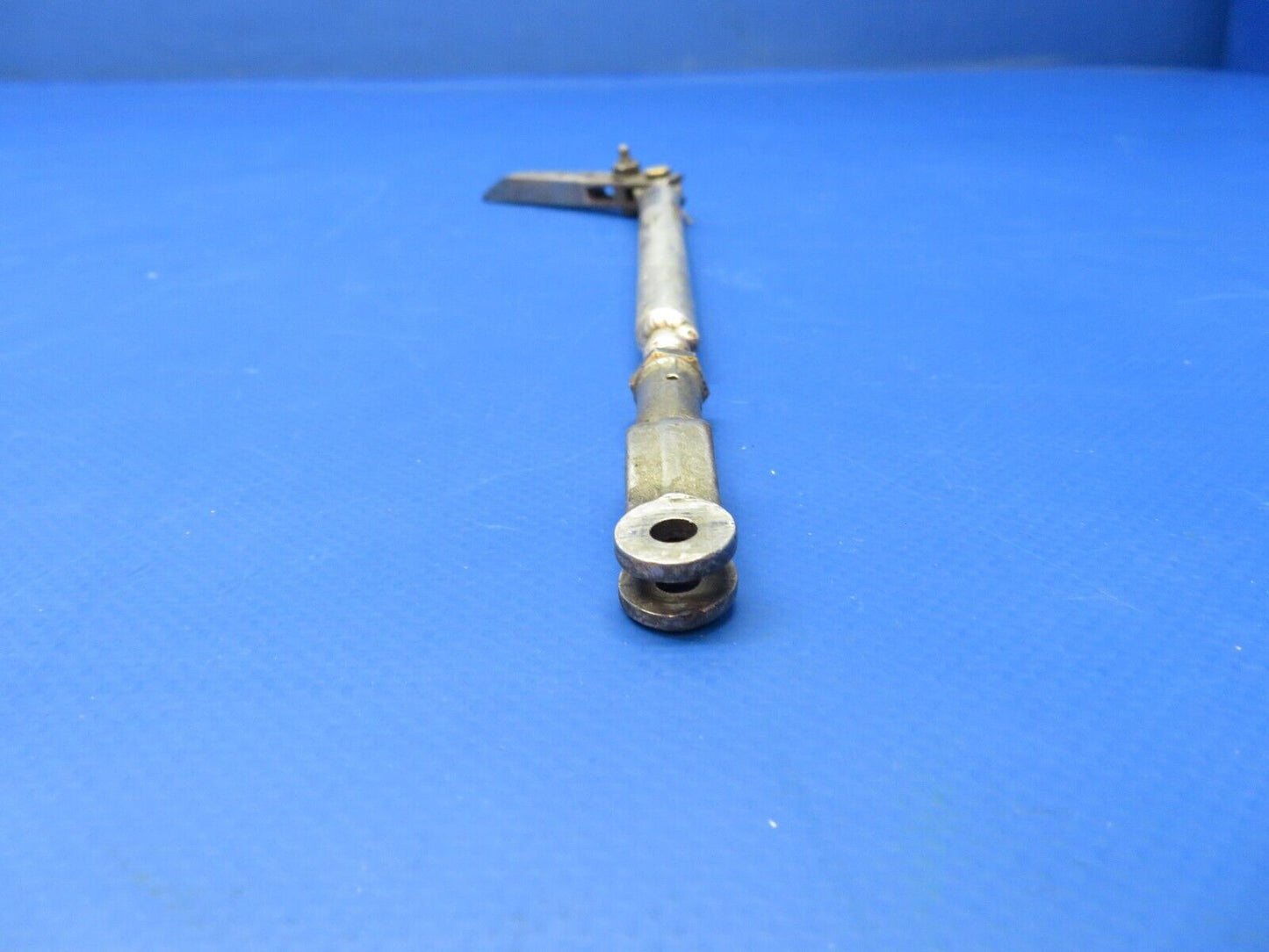 Cessna LWR Cabin Door w/Pin P/N 5111526-2 (1122-361)