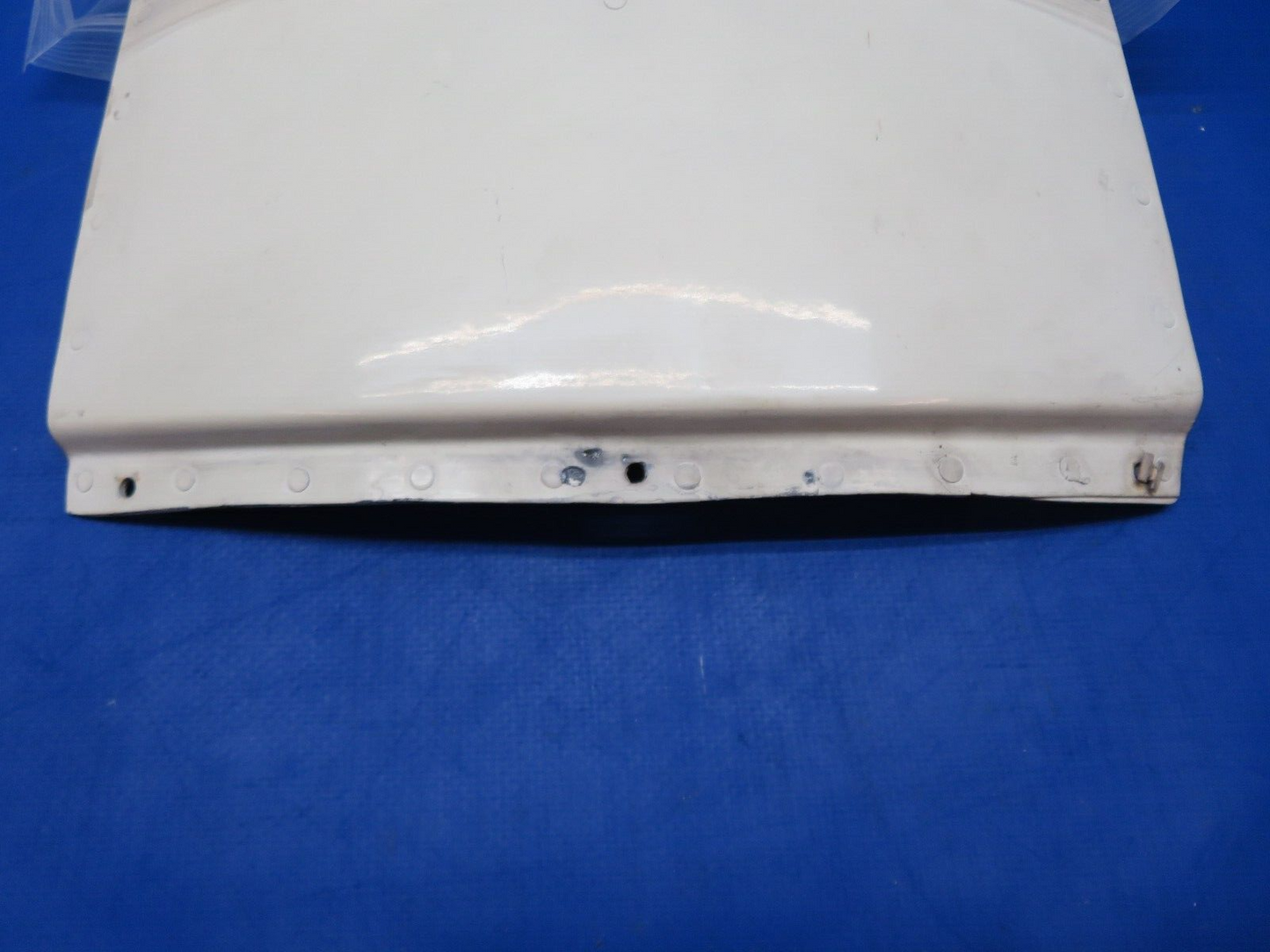 Early Cessna 310 / 310B FWD Gear Door Assy w/ Tie Rod P/N 0813300-13 (1123-472)