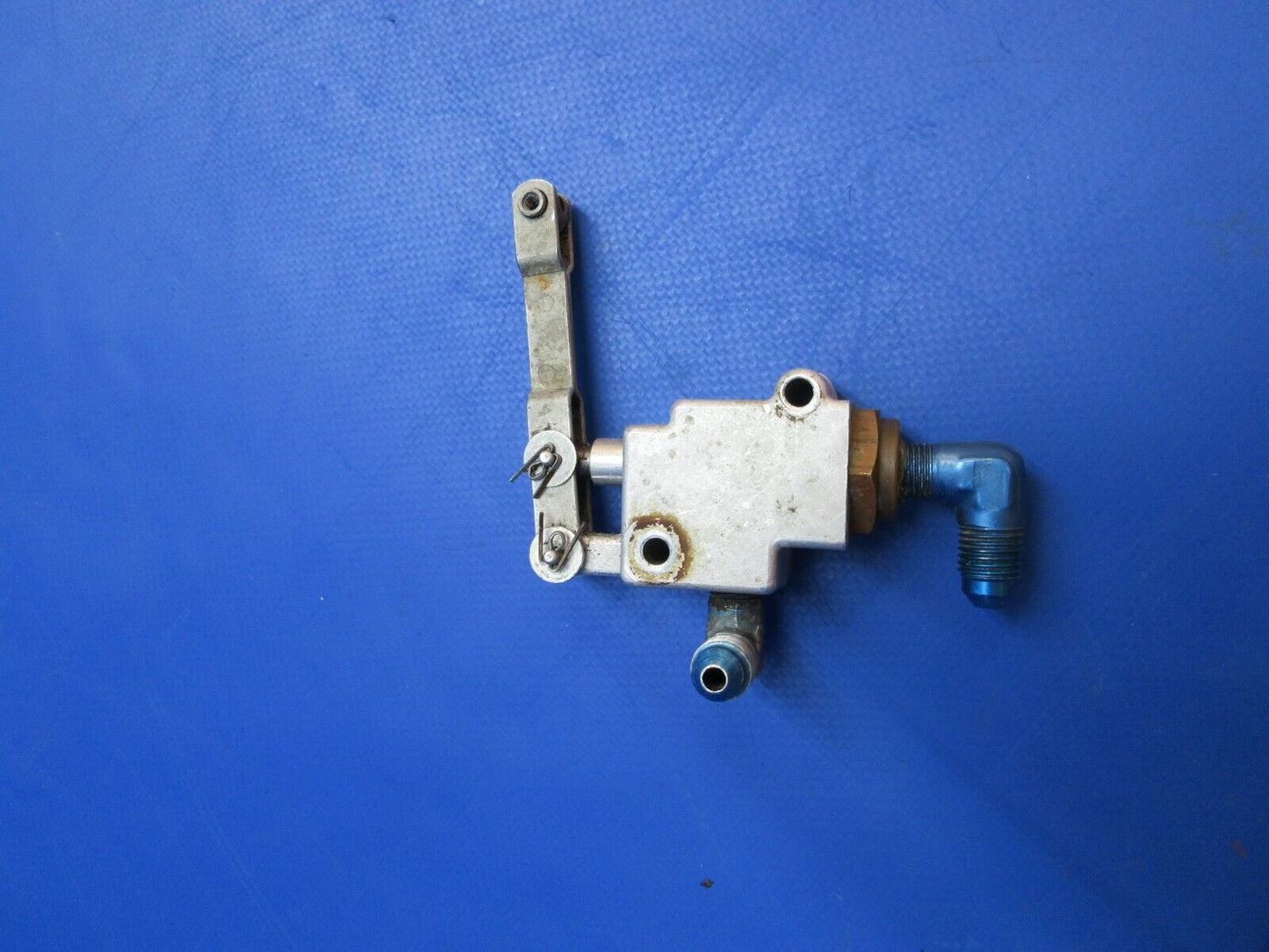 Beech C-35 Hoof A53T Parking Brake Valve P/N 35-815018 (1023-775)