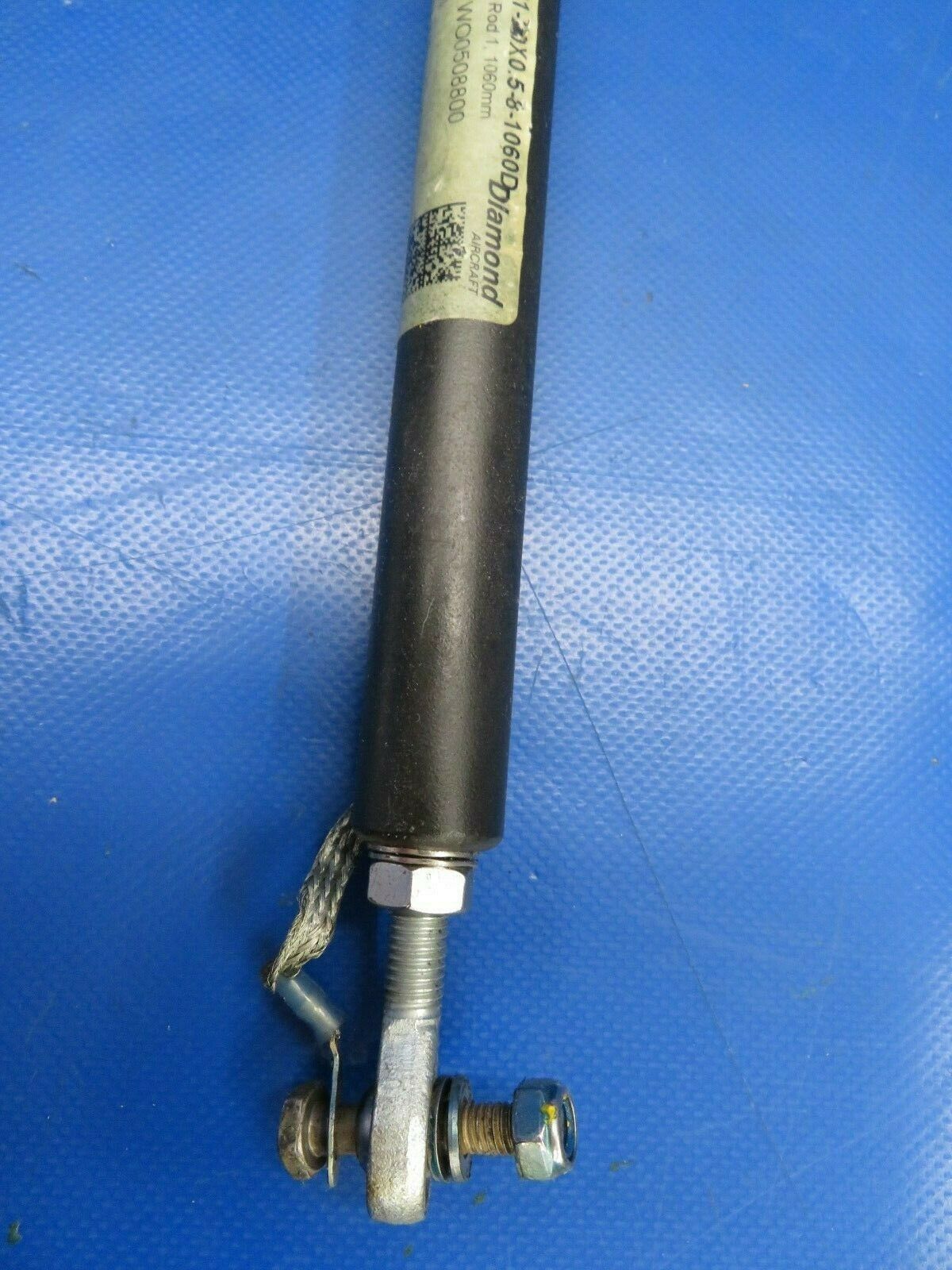 Diamond DA40-180 Aileron Push Rod PRI-20X0.5-8-1060D (0120-361)