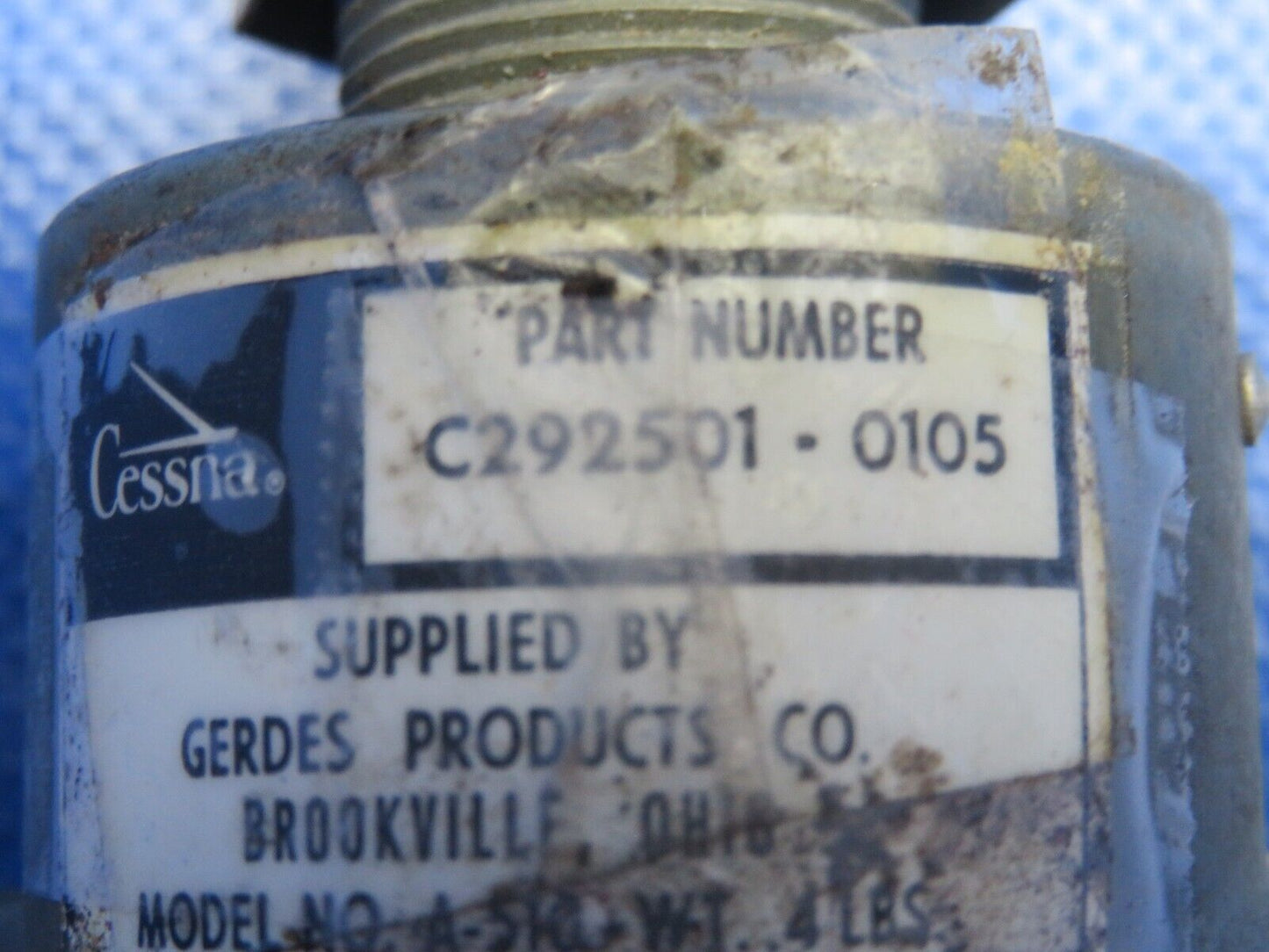 Cessna Gerdes Ignition Switch w/ Key P/N C292501-0105 (1223-1110)