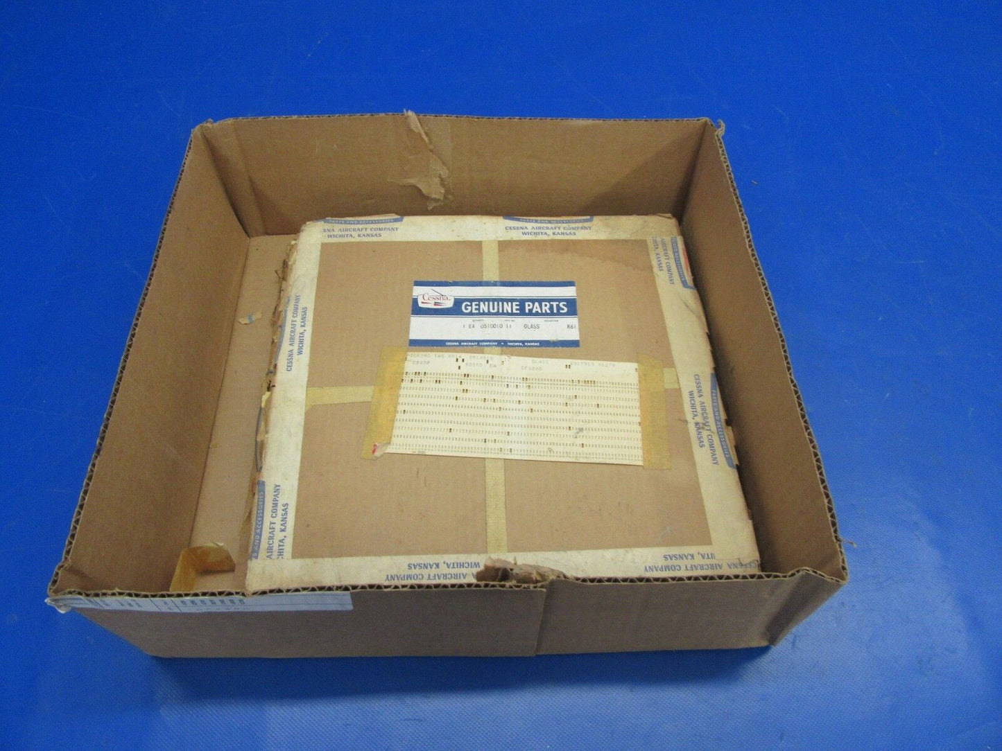 Cessna 180 / 182 Camera Window Glass P/N 0510010-11 NOS (1218-124)
