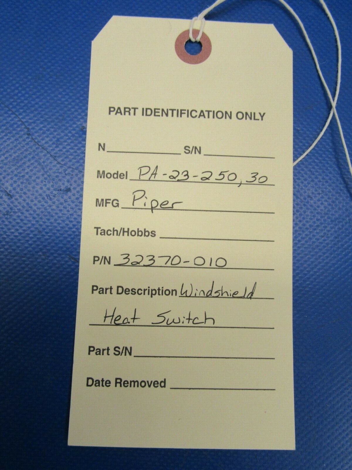 PA-23 Windshield Heat Switch Illuminated P/N 32370-010 487-953 NOS (0419-479)