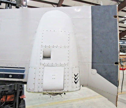 Beech Baron 58P Wing RH P/N 102-100010-602 (0918-313)